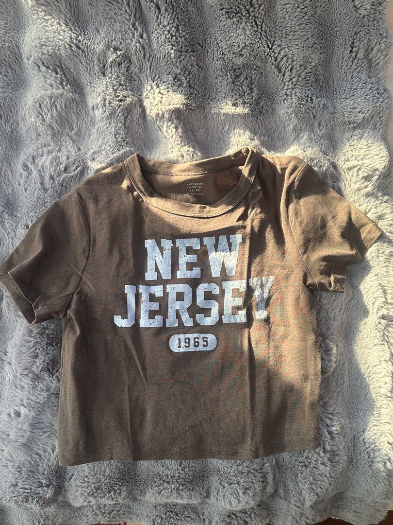 Cotton on shirt (Category: Blouses) located in Valenzuela. Submitted by mar1ascloset_ (Listing ID 1460892922, Image 1). Description: - worn once size s-m.