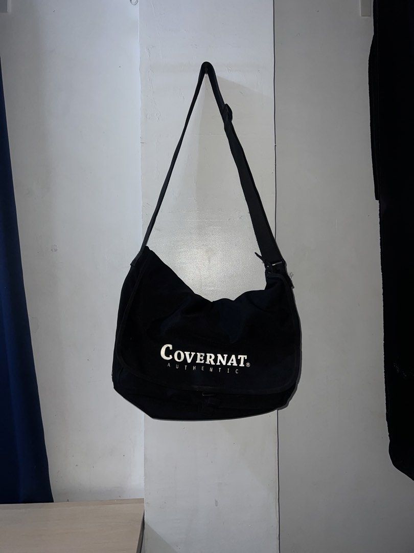 COVERNAT Authentic Black Sling Bag (Category: Sling Bags) located in Manila. Submitted by asa68984 (Listing ID 1460877381, Image 1). Description: - Authentic Covernat black sling bag - Plenty of space with multiple compartments - Adjustable strap for comfort - Perfect for everyday use - Shows some signs of wear (please check photos for details).
