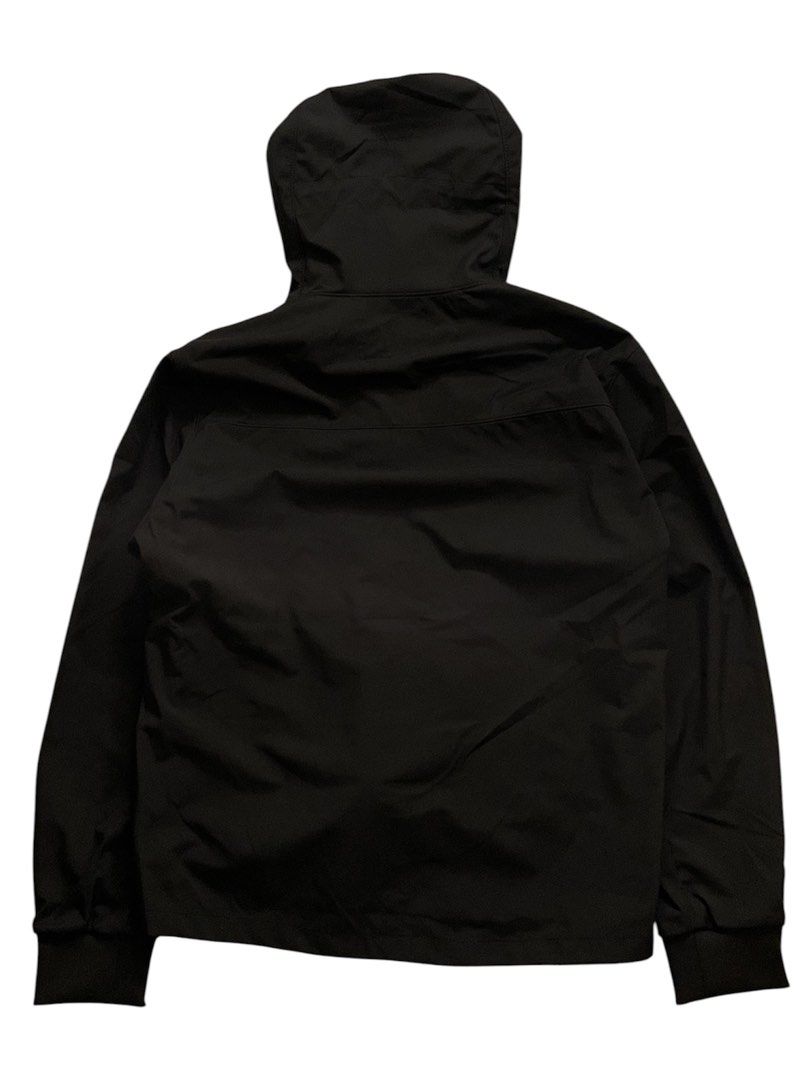 CP COMPANY SOFT SHELL GOOGLE BLACK ZIP JACKET (Category: Coats, Jackets and Outerwear) located in Pasay City. Submitted by digital_wardrobe.ph (Listing ID 1460883391, Image 3). Description: CP COMPANY SOFT SHELL GOOGLE BLACK ZIP JACKET details size: large - xlarge width: 24 length: 27.5 price: 3k location: pasay city.