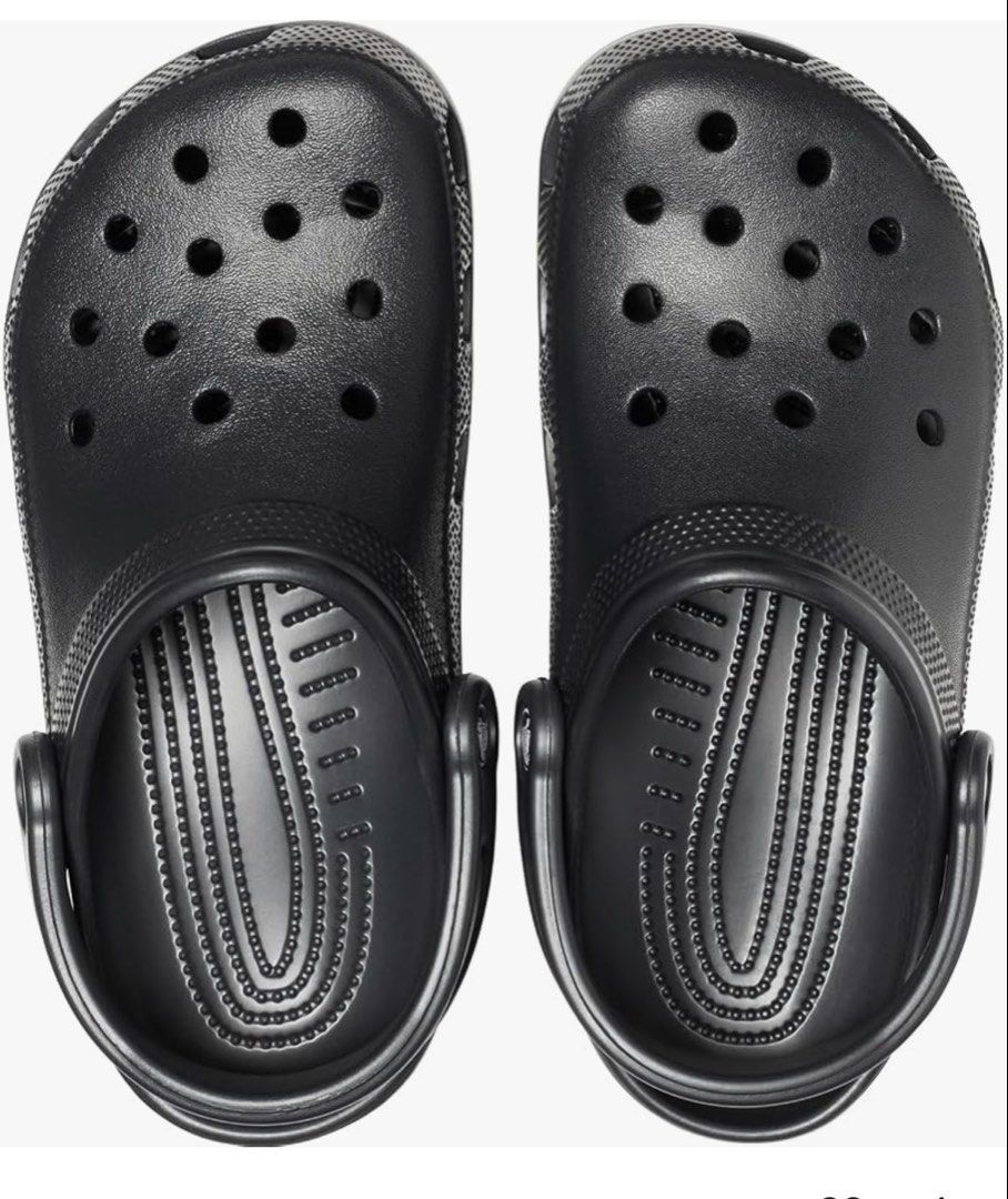 Crocs Classic Clog (Category: Slippers & Slides) located in Manila. Submitted by christopher.francisco1983 (Listing ID 1460789419, Image 1). Description: .