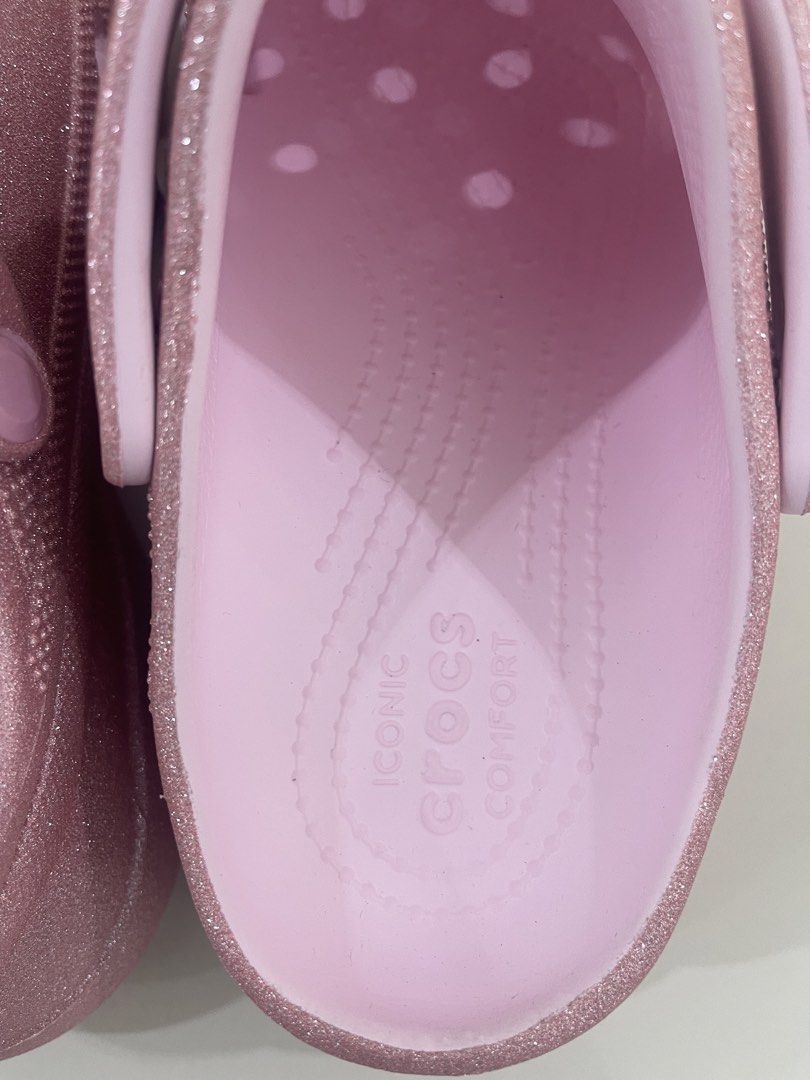 Crocs Pink Glittery high (Category: Slippers and slides) located in Quezon City. Submitted by karma_para_sa_bogus (Listing ID 1460824925, Image 2). Description: original. galing store. 2,999php lang. rare size na malaki eto.. unique colorway. Mens9, Womens11 sizing. .