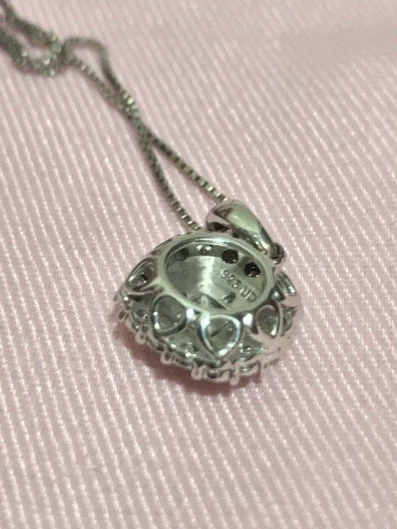 Cushion Diamond Pendant Silver Necklace (Category: Necklaces) located in Pasig City. Submitted by midnightsun08 (Listing ID 1460893447, Image 2). Description: Kept Unused Cushion Diamond Pendant Silver Necklace 17/0.10 CTW (Carat Total Weight) I3/IJ clarity Silver Bought in Las Vegas, US I believe Made in India *Not sure if Diamonds are lab grown or not But when tested, it did pass..