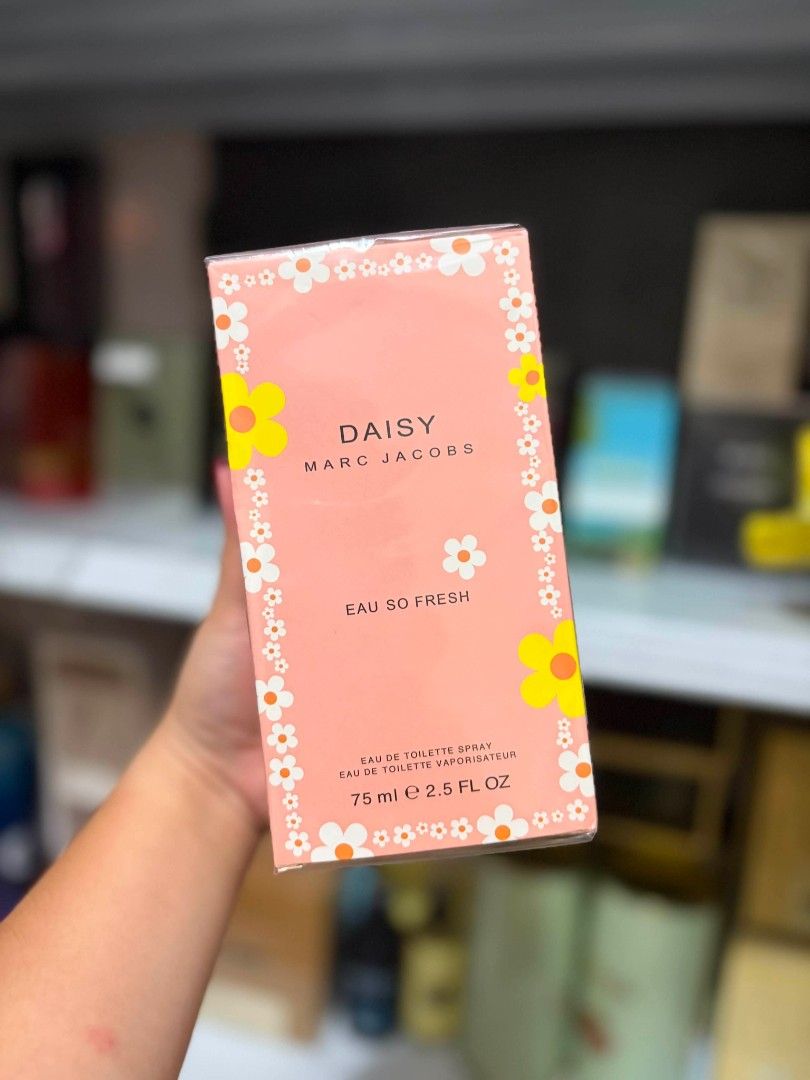Daisy Marc Jacobs Pink US TESTER (Category: Fragrance & Deodorants) located in Manila. Submitted by sashaclaires.x.x (Listing ID 1460754024, Image 1). Description: brand new & sealed 🩷 same bottle, same box sa original US TESTER PERFUME mabango! perfect pang gift 🫶🏻.