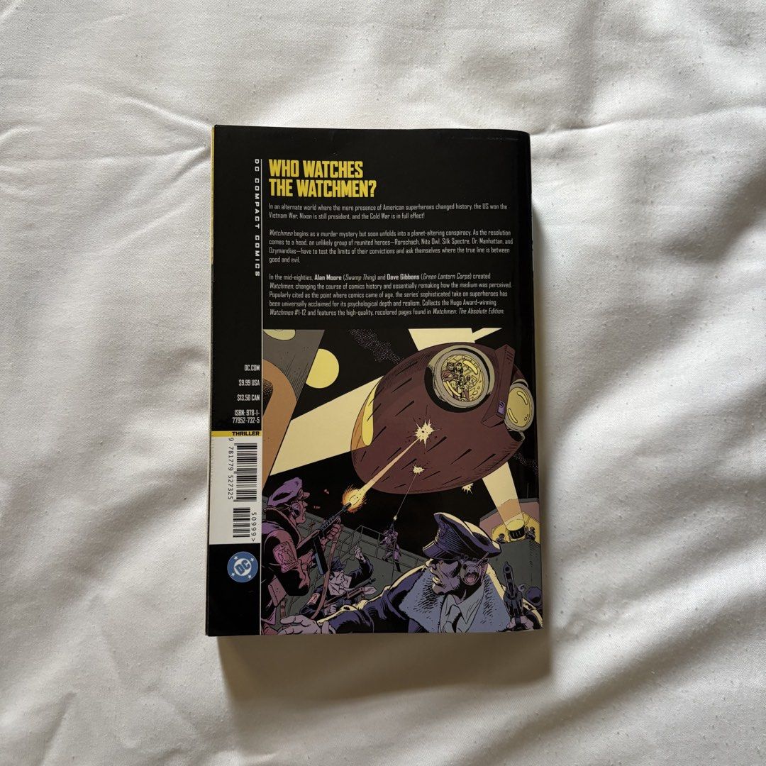 DC Comics Watchmen Compact (Category: Comics & Manga) located in Calamba. Submitted by batmayne (Listing ID 1460782115, Image 2). Description: Did not finish, lightly used.
