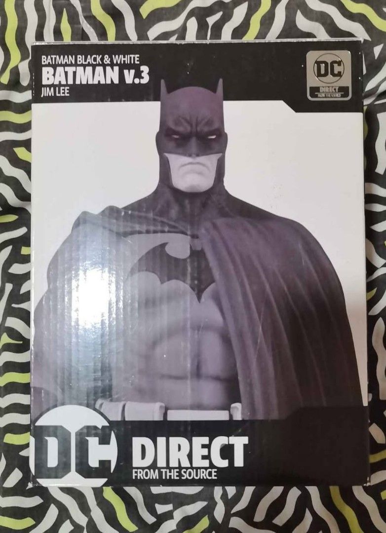 DC Direct Batman Black and White Statue Version 3 Jim Lee (Category: Figurines & Statues) located in Marikina City. Submitted by elbrycollection (Listing ID 1460764350, Image 1). Description: Please READ first before sending me messages Selling for 4500 Hard to find these days No issues Complete with box Location Marikina City Payment first basis Shipping will be arranged by buyer Thank you for looking 😊.