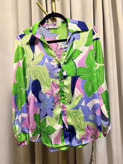 (Category: ) located in . Submitted by crixxcloset (Listing ID 1460824012, Image 1). Description: .