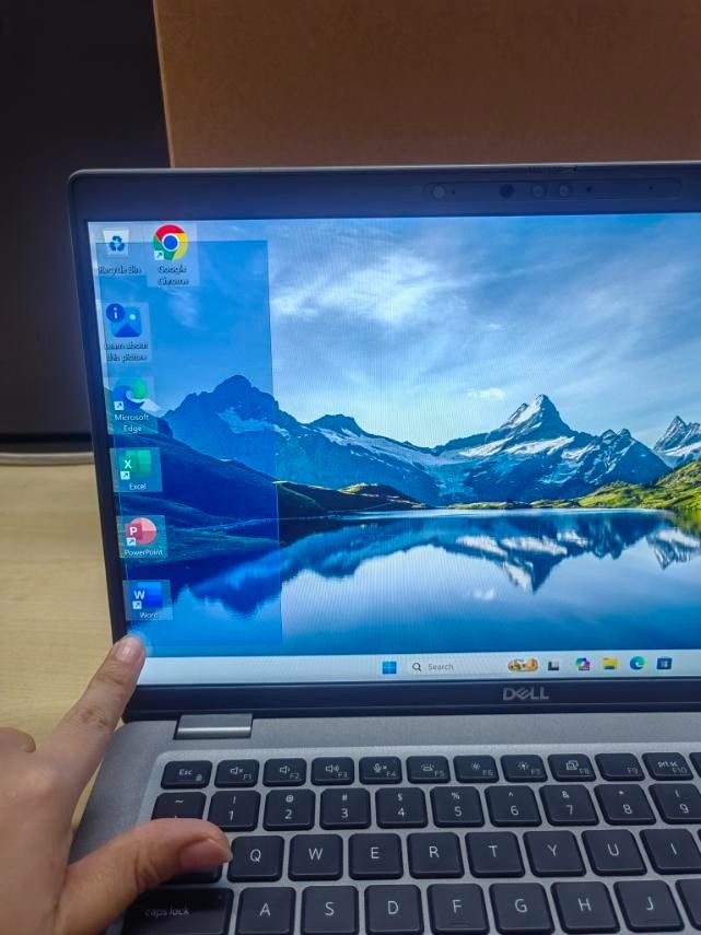 Dell Latitude 5430 (Category: Laptops & Notebooks) located in Caloocan City. Submitted by preownedlapptopsalemnl (Listing ID 1460758146, Image 2). Description: Quick specs: Dell Latitude 5430 • Intel Core i5-12th Gen • 16GB DDR4 RAM • 256GB SSD • 14” Display - Touch Screen 💰 Price: P21,500 📦 Wholesale / Bulk Order: Discounted price available ✔️ Tested & fully functional ✔ Durable and business-class performance ✔️ Ready to use ⚡ 1- year warranty