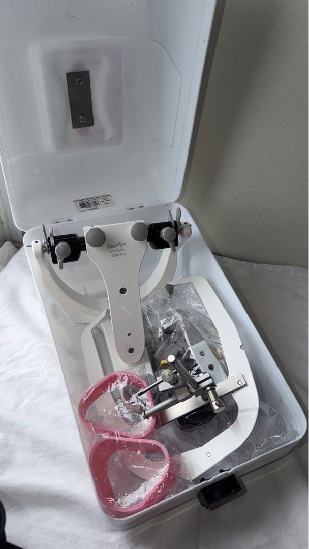 Dentflex Semi-Adjustable Articulator (SAA) (Category: Everything Else Others) located in Subic. Submitted by seoulgee (Listing ID 1460743351, Image 3). Description: - Complete Parts - Good as new - Negotiable Location: CEU Manila.