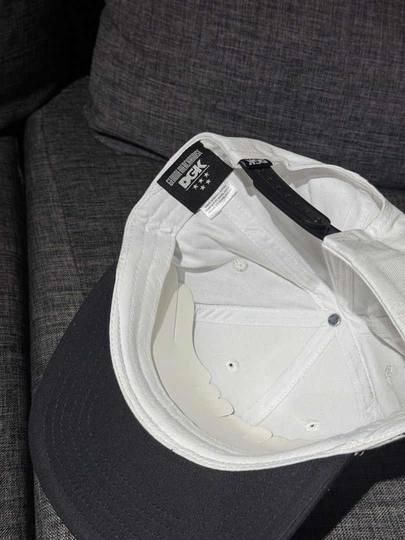 Dgk Rose White (Category: Caps & Hats) located in Cavite. Submitted by wsaleclub (Listing ID 1460883249, Image 3). Description: 10pcs up big discount Yes choosing Pm.