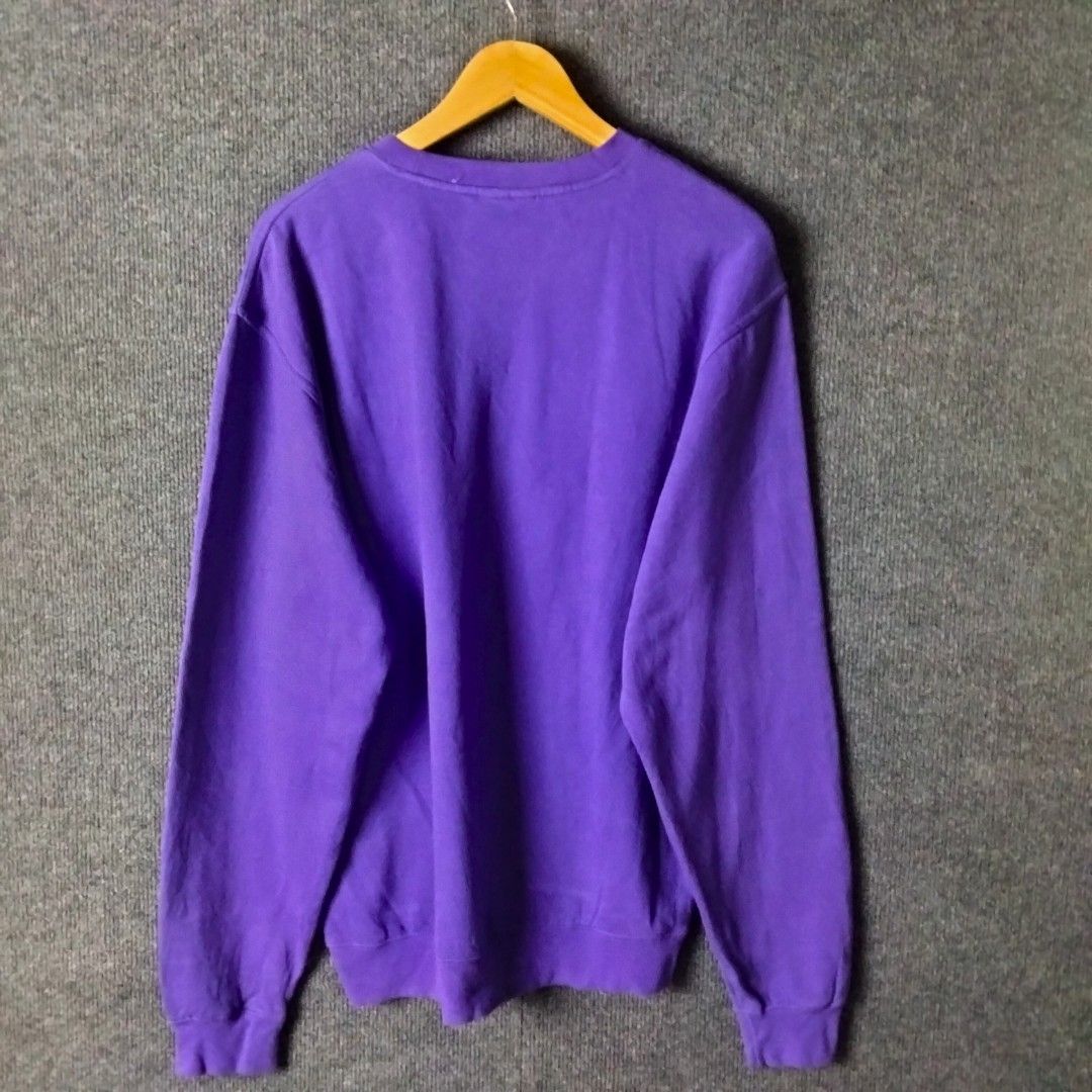 DIAMOND SUPPY CO SWEATSHIRT (Category: Coats, Jackets and Outerwear) located in Bulacan. Submitted by jibbxthrift (Listing ID 1460778818, Image 3). Description: DIAMOND SUPPLY CO SWEATSHIRT SIZE: MEDIUM DIMES: (WIDTH 22) (LENGTH 29) COLOR RATE: 10/10 CONDITION: BRAND NEW CONDITION ISSUE: NONE LOCATION: SJDM BULACAN CODE: #342 PM IF YOU ARE INTERESTED📩 MOP: THRU GCASH COURIER: J&T.