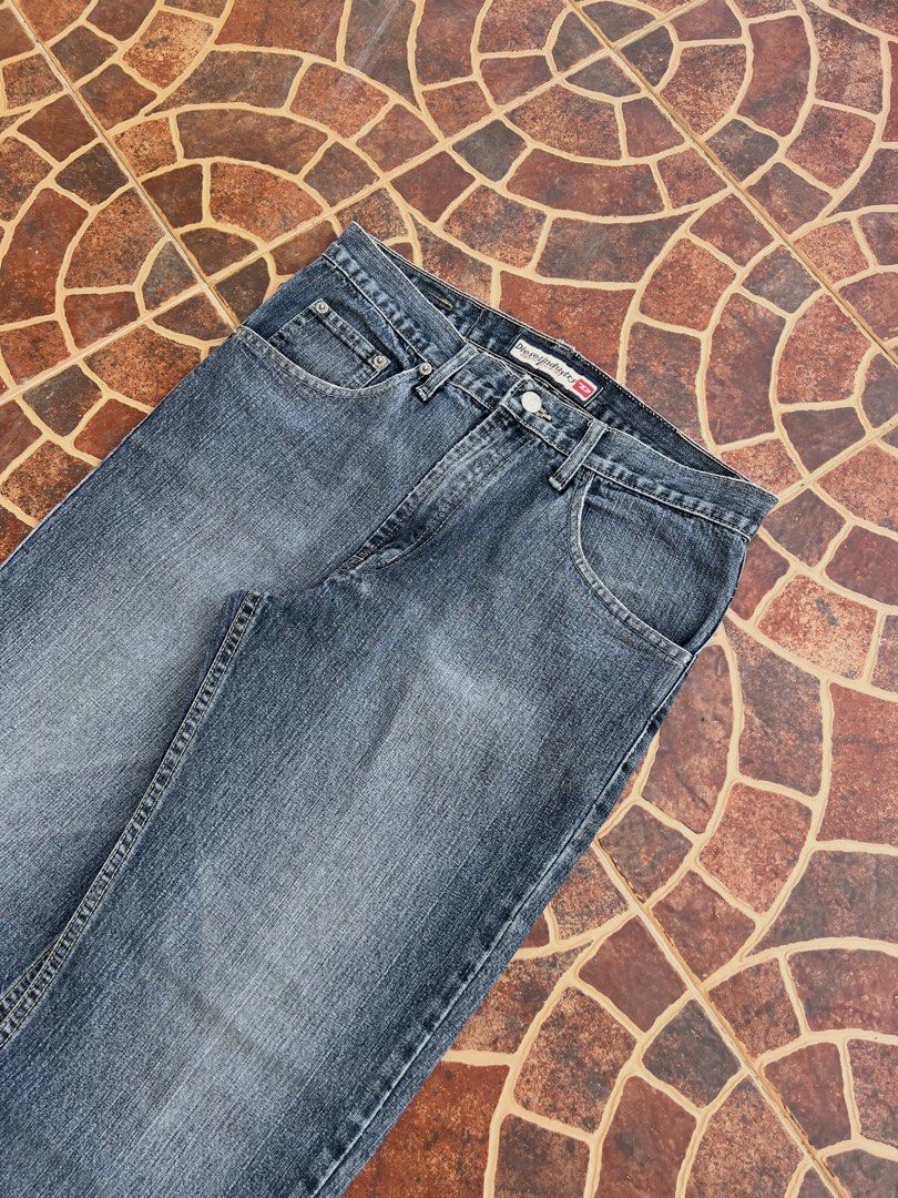 DIESEL DARK GREY-blue wash (Category: Jeans) located in Batangas. Submitted by engr_thrift (Listing ID 1460861655, Image 2). Description: 📐Dimension ( Inches ) Width: 30 Length: 40 Hem: 8 Color rate: 9.5/10 Issue : hem .