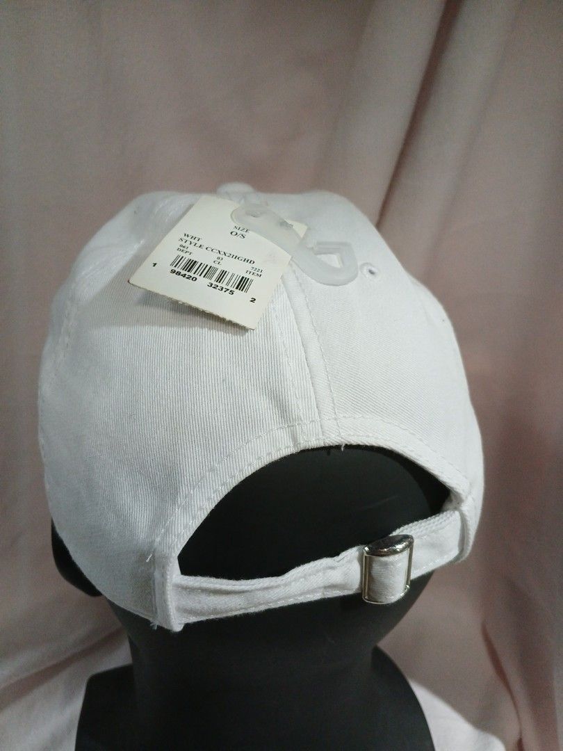 Diet Coke Cap (Category: Caps & Hats) located in La Trinidad. Submitted by dashopperist (Listing ID 1460775357, Image 2). Description: - White baseball cap - Red embroidered 'Diet Coke' logo on front - Adjustable strap with metal buckle at the back - Brand: Mad Engine - Ideal for Coca-Cola enthusiasts.