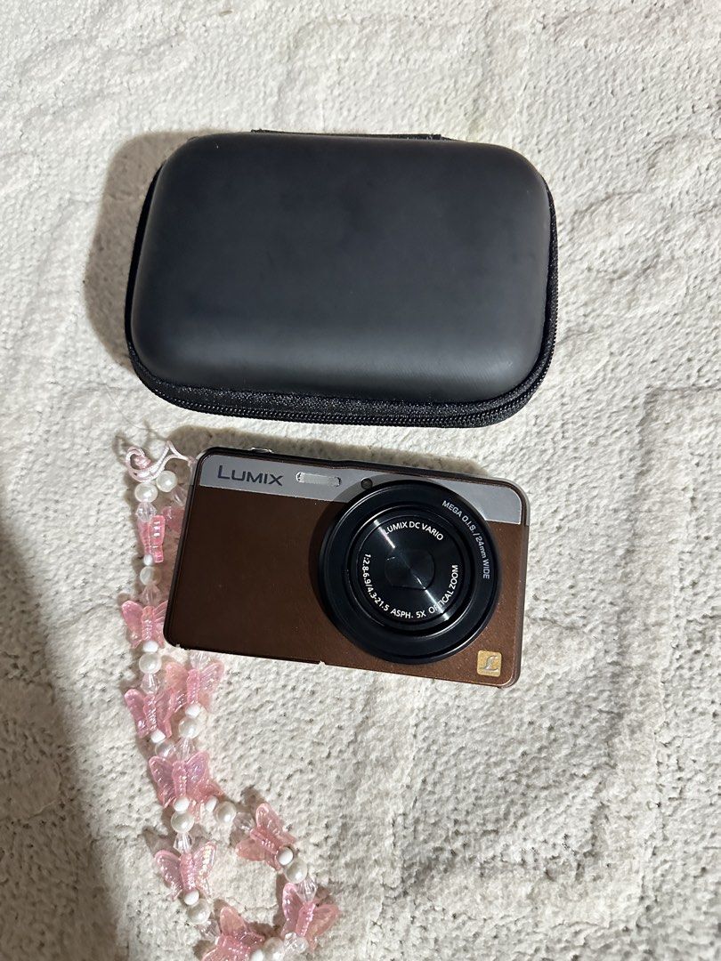 Digicam for sale (Category: Cameras) located in Buhi. Submitted by tin.sj (Listing ID 1460853835, Image 1). Description: selling my personal digicam hi guys! i’m selling my personal digicam. 5 months palang po na nasakin ‘tong digicam na ‘to kaso hindi po kasi nagagamit and nakatabi lang 🥺 lmk po if interested kayo ★ panasonic lumix dmc-xs3 ★ ₱8,500 only (nego) bought for ₱10,000 ★ with battery, charger, case, bead strap, & SD ★ body condi: 10/1