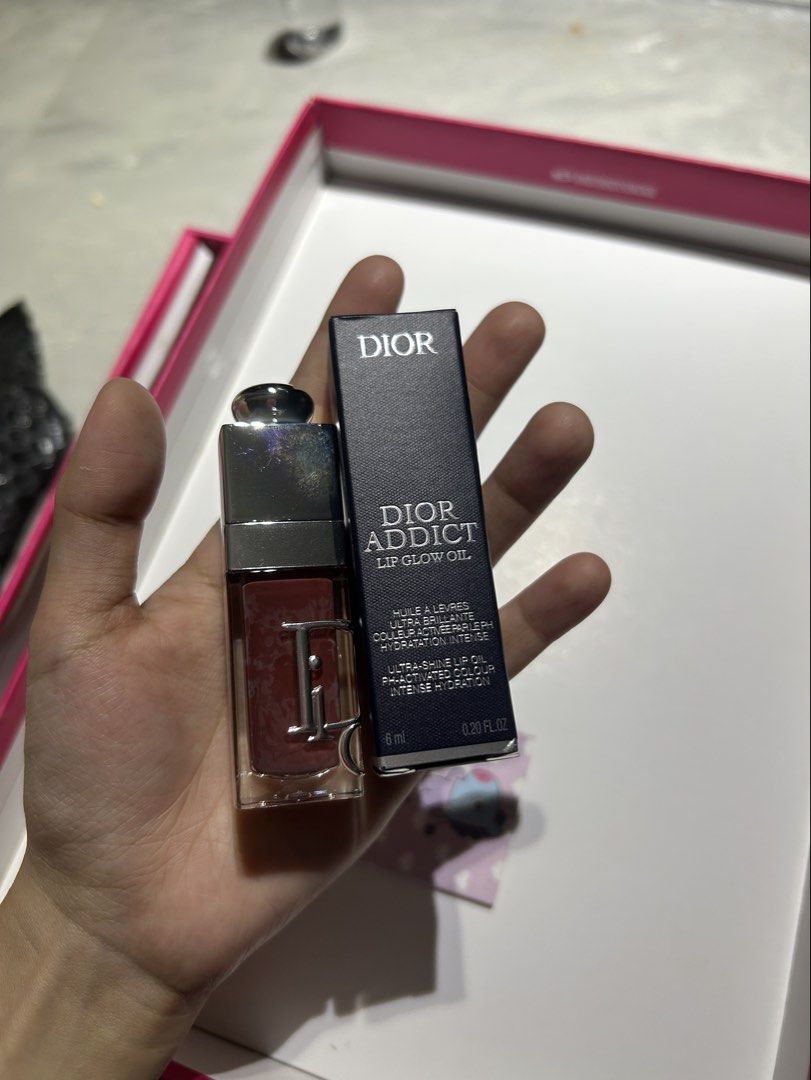 Dior lip glow oil (Category: Makeup) located in Rizal. Submitted by reyshishibal (Listing ID 1460915354, Image 1). Description: SHADE : 104 BLACK CHERRY —Brand new never used and never opened - this is an extra ISSUE: nabilad sa araw yung pinagtaguan ko kaya may mga white spots but when applied same pa rin ang color payoff niya ( i have another one with same shade na ginagamit ko i can send the photos na same pa rin color payoffs walang white spo