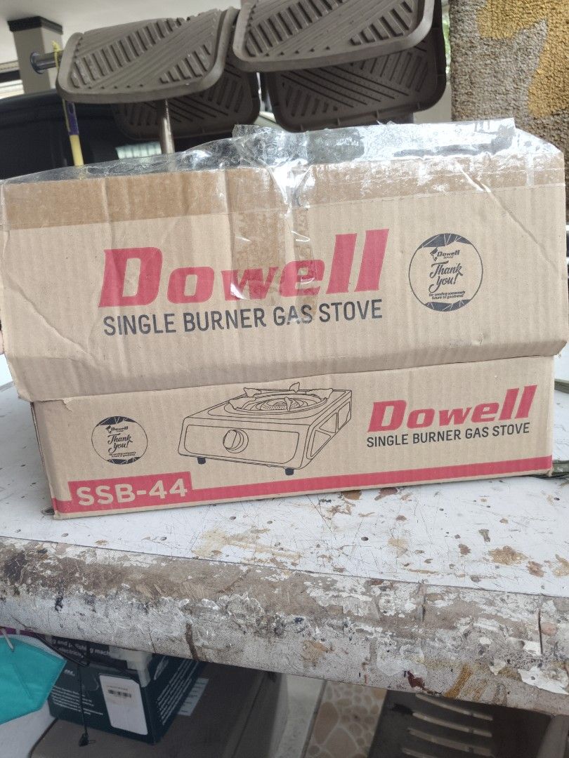 Dowell Single Burner Gas Stove SSB-44 (Category: Cookware & Accessories) located in Rizal. Submitted by anyadrea (Listing ID 1460764125, Image 1). Description: - Dowell Single Burner Gas Stove - Model: SSB-44 - Compact Dimensions: 398mm x 300mm x 99mm - Lightweight: 3.5 kg (Gross & Net) - Easy to use and handle - Ideal for small kitchens or camping trips - box unsealed.