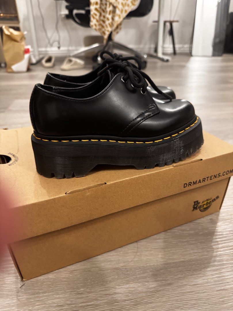 Dr. Martens Original (Category: Boots) located in Paranaque City. Submitted by givemematcha (Listing ID 1460907657, Image 2). Description: Dr Martens US6 w/ box NEVER BEEN USED OUTSIDE RFS: will buy a new one bought for 15k Mode of payment: GCASH/BPI.