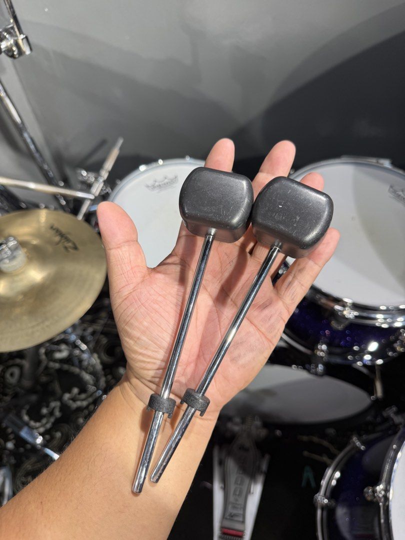 DW 9002XG Double Drum Pedals (Category: Musical Instruments) located in Agdangan. Submitted by preloveddrumsph (Listing ID 1460908041, Image 3). Description: - DW 9002XG Double Drum Pedals - Features XF footboard - Comes with original bag - Includes original beater - Ready for a new home - Serious buyers only.