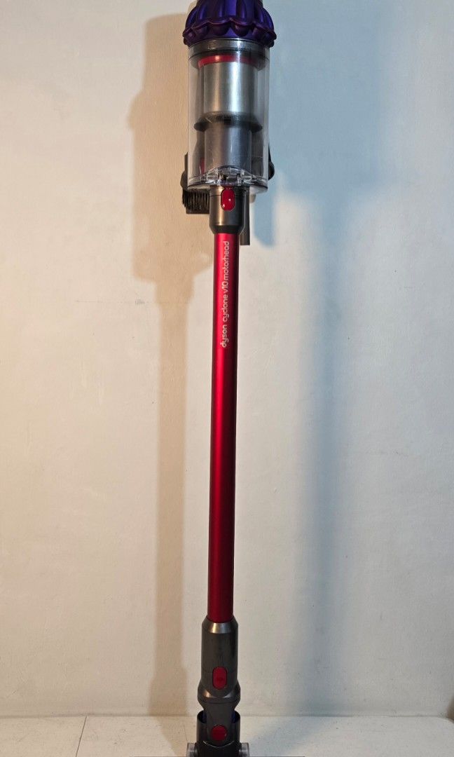 Dyson Cyclone V10 Motorhead Cordless Vacuum Cleaner (Category: Vacuum Cleaner & Housekeeping) located in Rizal. Submitted by potato_corner (Listing ID 1460870181, Image 3). Description: Dyson Cyclone V10 Motorhead Cordless Vacuum Cleaner Australian mall pull out Used as demo unit 220V Inclusion Charging dock Charger 1 roller 2 attachment No issue 15k.