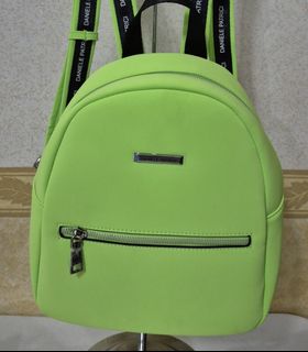 (Category: ) located in . Submitted by dailyhappyfinds (Listing ID 1460776738, Image 1). Description: .