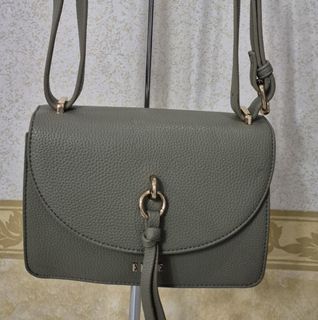 (Category: ) located in . Submitted by dailyhappyfinds (Listing ID 1460778091, Image 1). Description: .