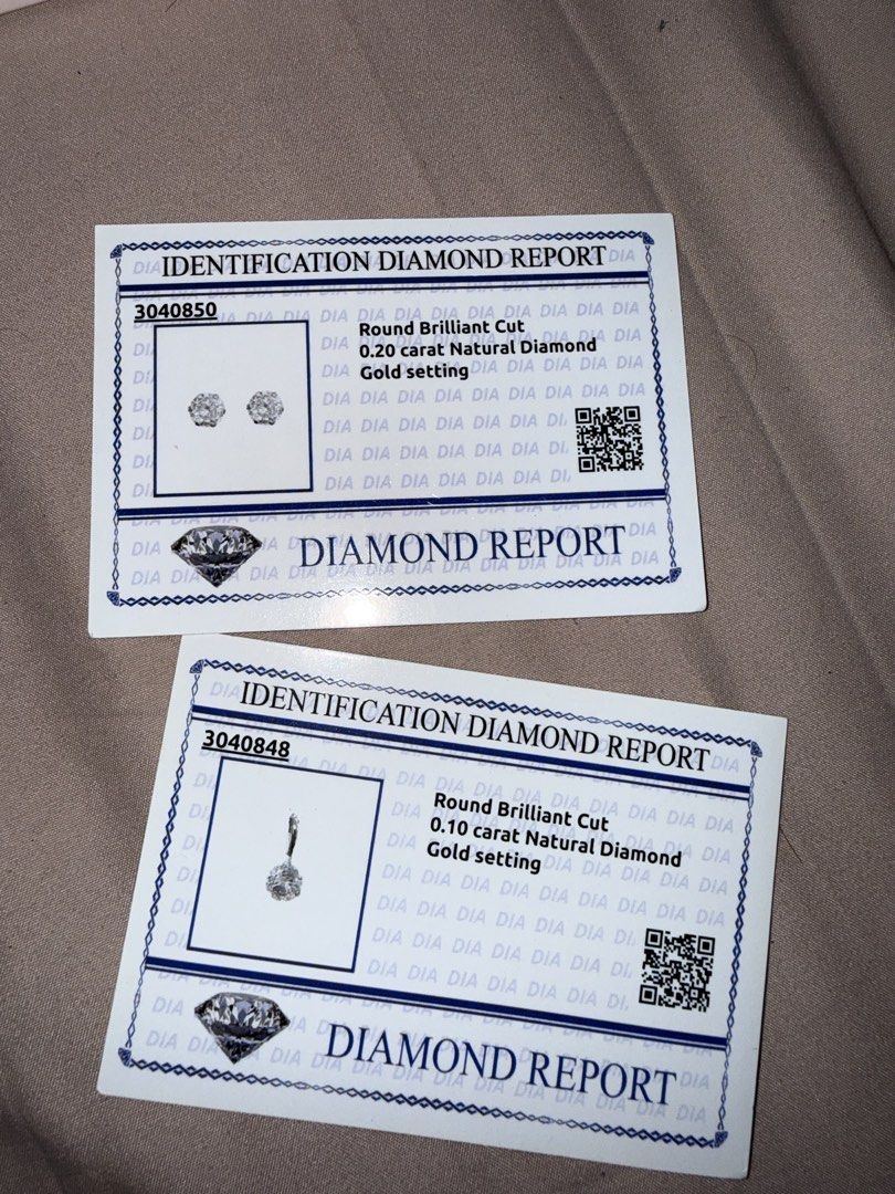 Earring and necklace diamond set! (Category: Luxury Accessories) located in Bacoor. Submitted by jangnim (Listing ID 1460903672, Image 1). Description: ✨Earring and necklace diamond set ✨18k whitegold ✨With Diamond Identification! .