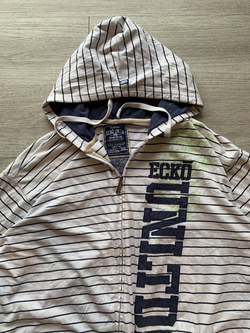 ECKO UNLTD. ZIP-UP HOODIE (Category: Hoodies) located in Manila. Submitted by kenzu_stuff (Listing ID 1460883665, Image 2). Description: Ecko Unltd. Striped Zip-Up Hoodie (HEAVY COTTON) Size: 3XL on tag Length: 29 Width: 25 Issue: see last pic, need wash Condition: 9/10 We do shipping nationwide 🌐 • Strictly payment first. • Sf will be shouldered by the buyer. 📍Purok 1 Brgy. Banlic, Cabuyao Laguna (infront of waltermart cabuyao) for pick-ups.