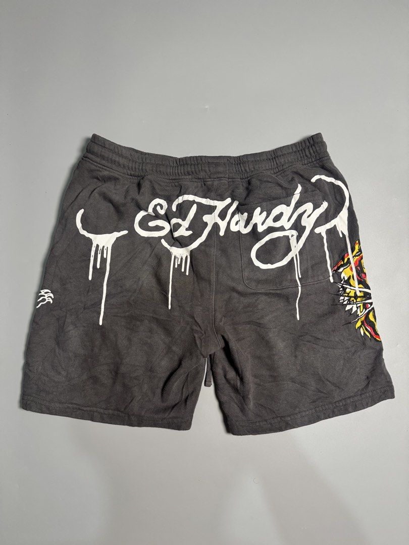Ed Hardy (Category: Shorts) located in Sipalay. Submitted by collidethrift (Listing ID 1460737265, Image 2). Description: Ed Hrdy Sweatshort Size 32-34 Length 19 Excellent Condition Needwash only 🏷️650+ship 📍Location Neg Occ 📦Ship via JNT EXPRESS 📩📩📩.