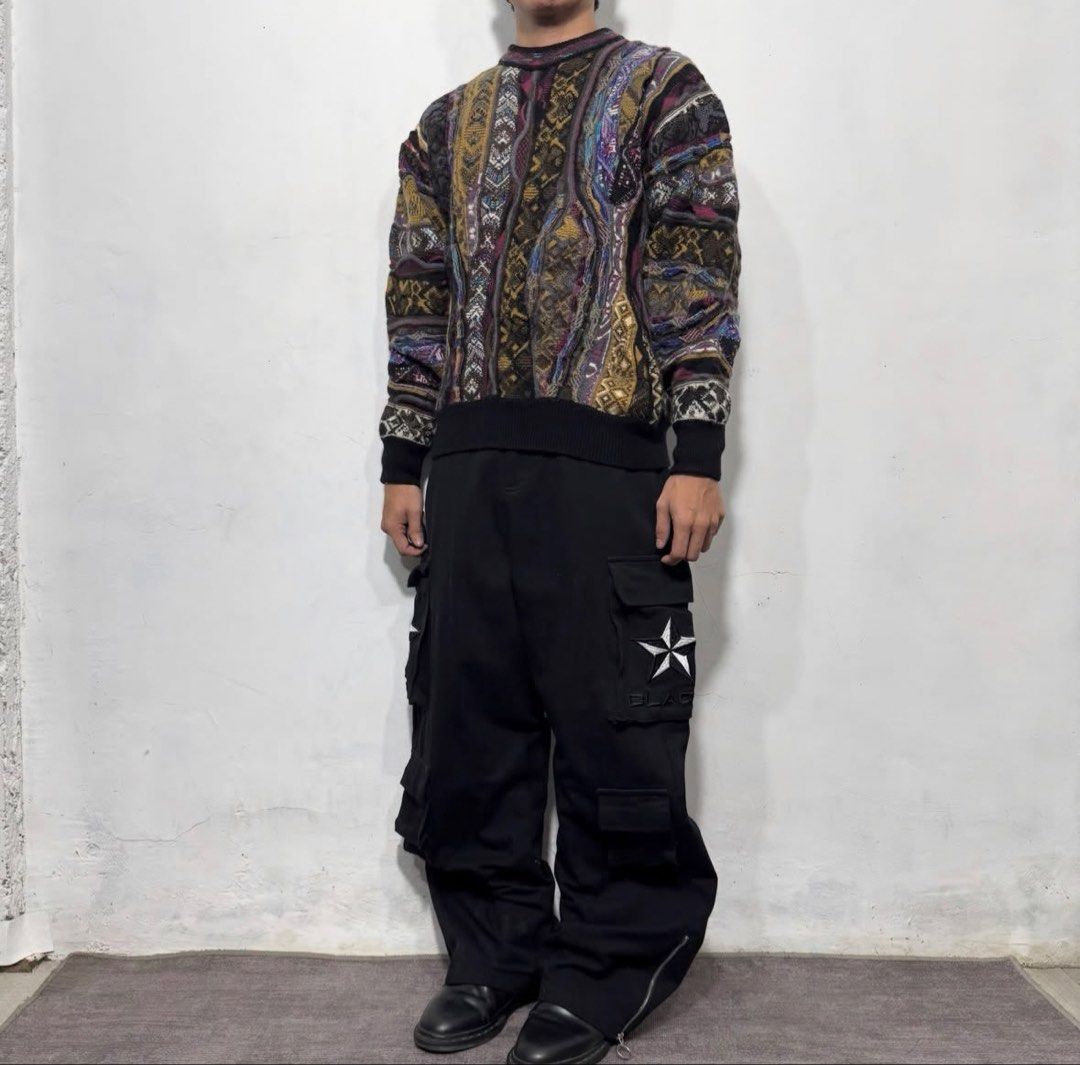 Embroidery design cargo baggy pants (Category: Activewear) located in San Carlos. Submitted by used.but.not.abused. (Listing ID 1460842849, Image 2). Description: Bottom: embroidery design cargo baggy pants Waist: 26-31 Length: 41 Thigh: 14 Hem: 10 Rise: 15 Condition: 9/10 Issue: none.