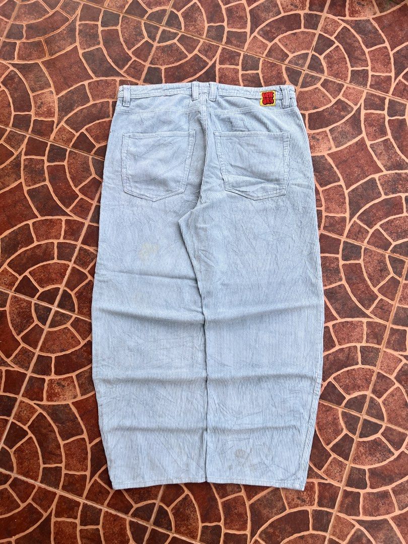 EMPYRE CORDUROY (Category: Jeans) located in Batangas. Submitted by engr_thrift (Listing ID 1460858169, Image 2). Description: 📐Dimension ( Inches ) Width: 34 Length: 40 Hem: 9 Color rate: 9.5/10 Issue : need wash .