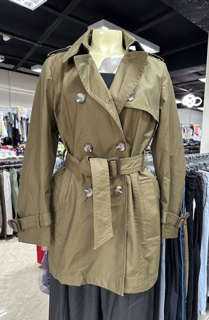 ESPRIT COAT (Category: Coats, Jackets and Outerwear) located in Subic. Submitted by stuffs_online (Listing ID 1460798193, Image 1). Description: maganda in actual ESPRIT COAT in OLIVE GREEN LIKE NEW MEDIUM P 680.