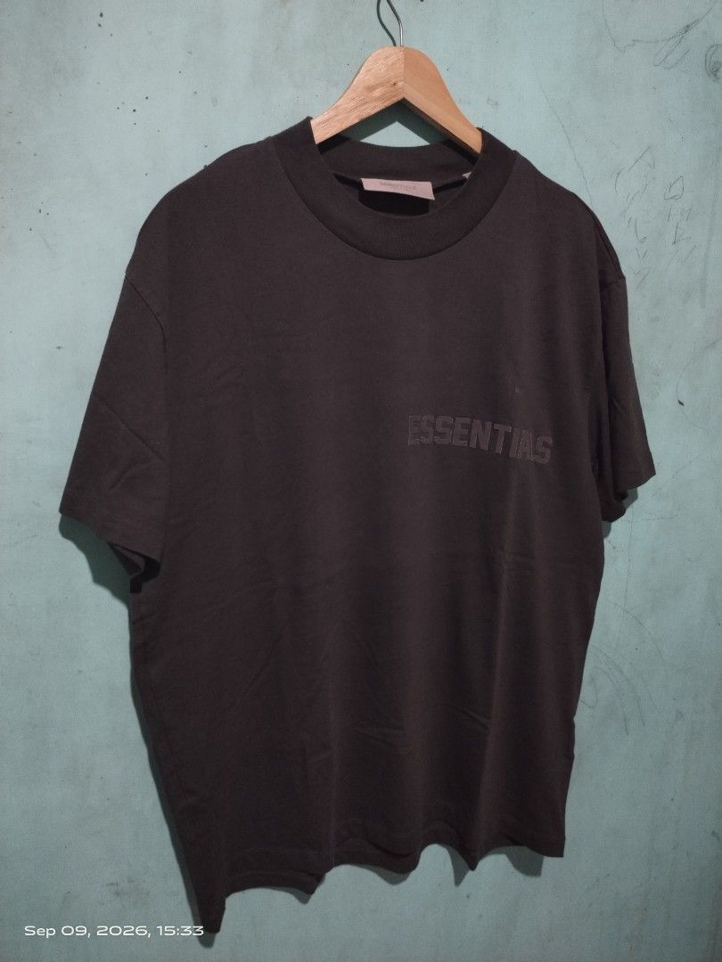 ESSENTIALS SS PLUM COLORWAY SHIRT (Category: Tshirts & Polo Shirts ) located in Iloilo. Submitted by selectionthriftsilo (Listing ID 1460720759, Image 2). Description: DIMENSIONS: 24X30 CR/COND: 9. 5/10 or better EXCELLENT CONDITION ISSUE: ❌❌❌ PLS NOTE: ALL ITEMS ARE THRIFTED SOME OF THEM NEEDS WASH PLS MANAGE YOUR EXPECTATIONS COLOR MAY VARY DUE TO LIGHTING WHEN CAPTURED ON CAM. MODE OF PAYMENT: GCASH/GOTYME NO COD❌❌ ILOILO CITY LOCATION.