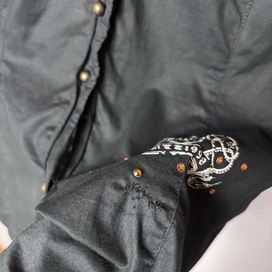 Etam Black Graphic Rhinestone Polo (Category: Blouses) located in Bulacan. Submitted by citygirl00 (Listing ID 1460736401, Image 3). Description: Size S-M Check photos for issues, 1 missing button.