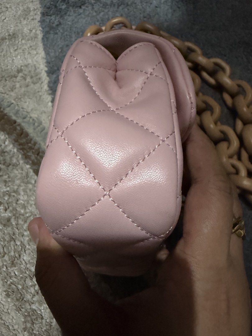 Extremely Rare Chanel Mini Wooden Chain (Category: Luxury Bags & Wallets) located in Pasig City. Submitted by balenciaga.couture (Listing ID 1460896044, Image 2). Description: comes with dustbag hard to get and uncommon very good condition .