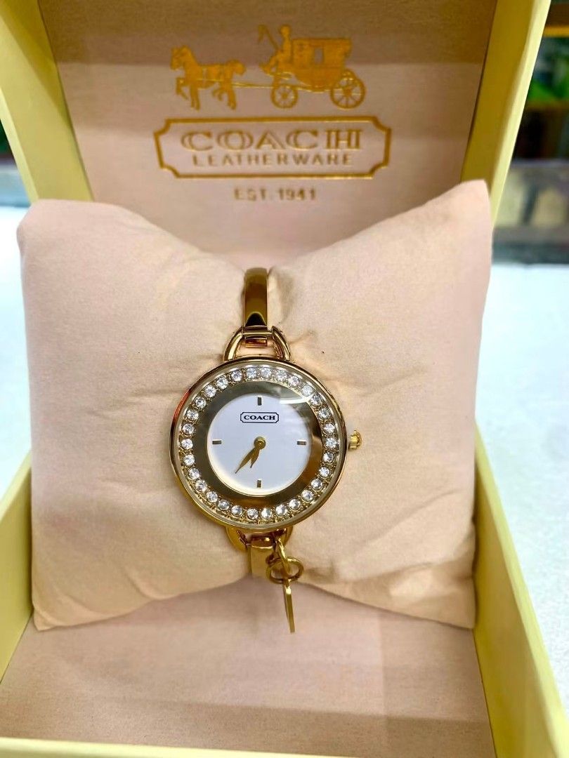 Fashion watch with box (Category: Women's Watches) located in Manila. Submitted by chellesshop (Listing ID 1460760585, Image 3). Description: .