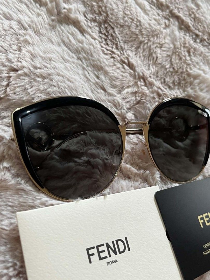 FENDI SUNGLASSES (Category: Sunglasses & Eyewear) located in Angeles City. Submitted by truehawk_95a40c (Listing ID 1460716021, Image 2). Description: FOR SALE FENDI Watch 6999 Complete inclusion Pm me to order.