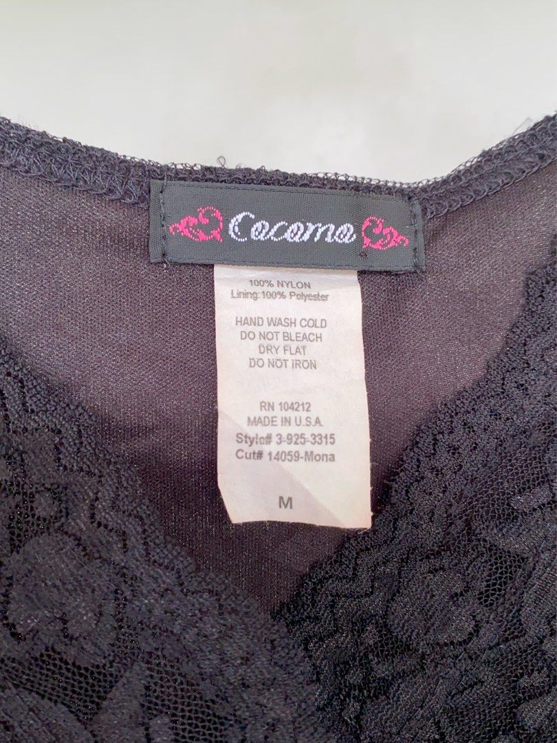 FLORAL LACE TOP (Category: Blouses) located in Naga. Submitted by willowjuls (Listing ID 1460742609, Image 2). Description: Gorgeous textured floral lace with a flattering wrap-style V neckline. ♡ All-over floral lace ♡ V-neckline ♡ Sleeveless ♡ Fitted silhouette ♡ Scalloped lace hem ♡ Romantic feminine detailing Issue (minor): refer to the last pic.