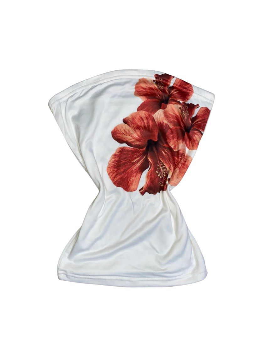 flower tube top (Category: Others Tops) located in Manila. Submitted by rainy.finds (Listing ID 1460870434, Image 1). Description: very stretchable can fit s-semi l flaws: none w: 11 l: 16 naturally tight fit.