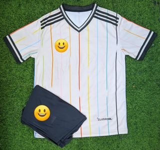 (Category: ) located in . Submitted by apparelsports (Listing ID 1460825790, Image 1). Description: .