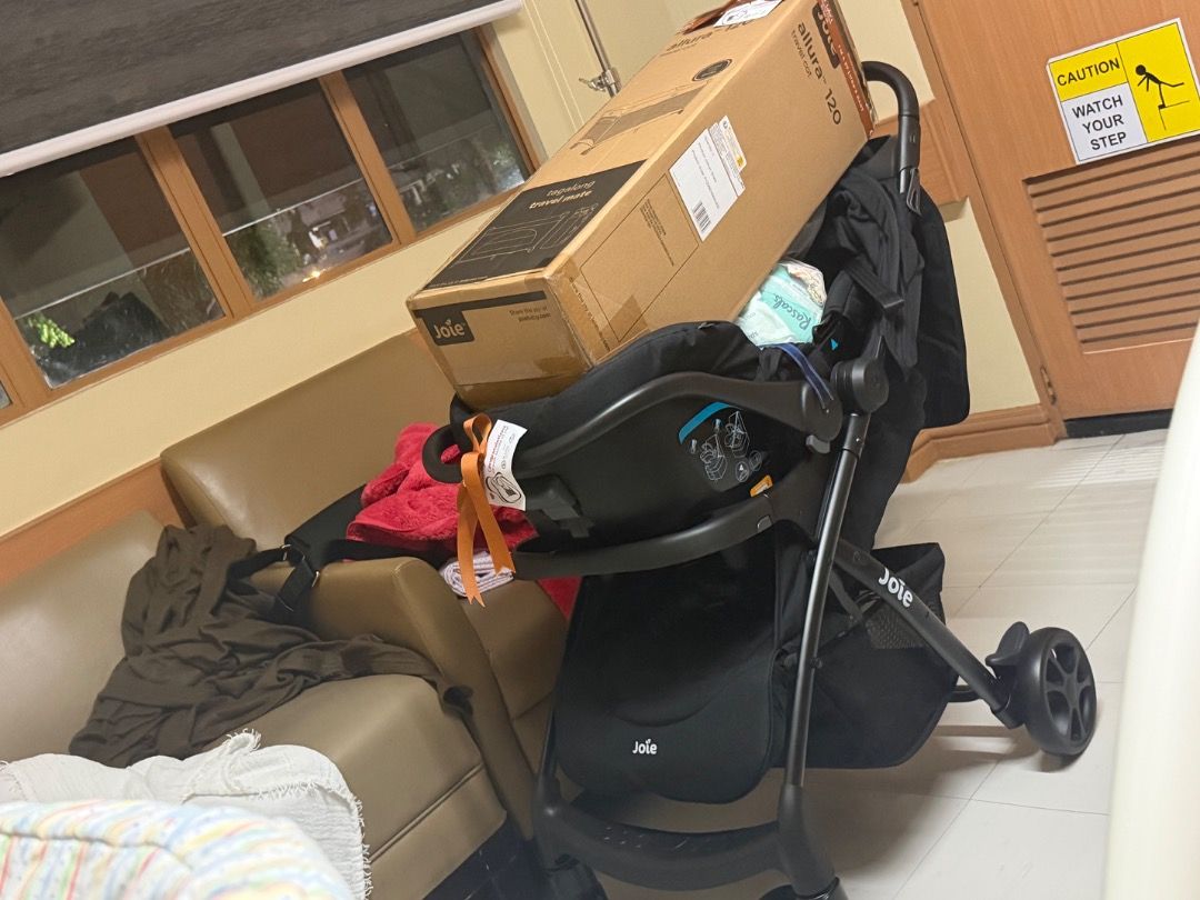 For Sale (Category: Cots & Cribs) located in Caloocan City. Submitted by mamasaur814 (Listing ID 1460739939, Image 3). Description: Hello. Selling joie muze stroller and joie allura 120 crib for only 10K brand new free in maternity package of St. lukes. By piece allura 120 -4.5k Muze stroller 6k .