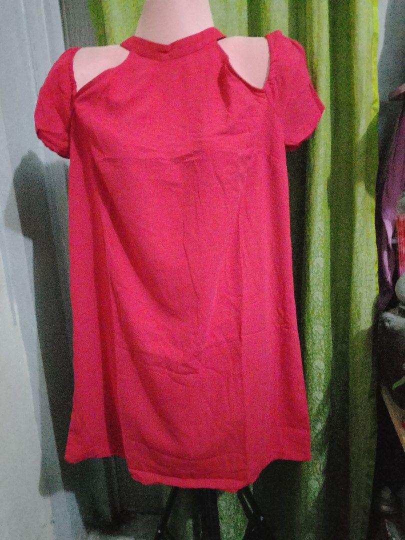 Forever21 (Category: Blouses) located in Bacoor. Submitted by warmeagle_27a62a (Listing ID 1460798214, Image 1). Description: declutter.