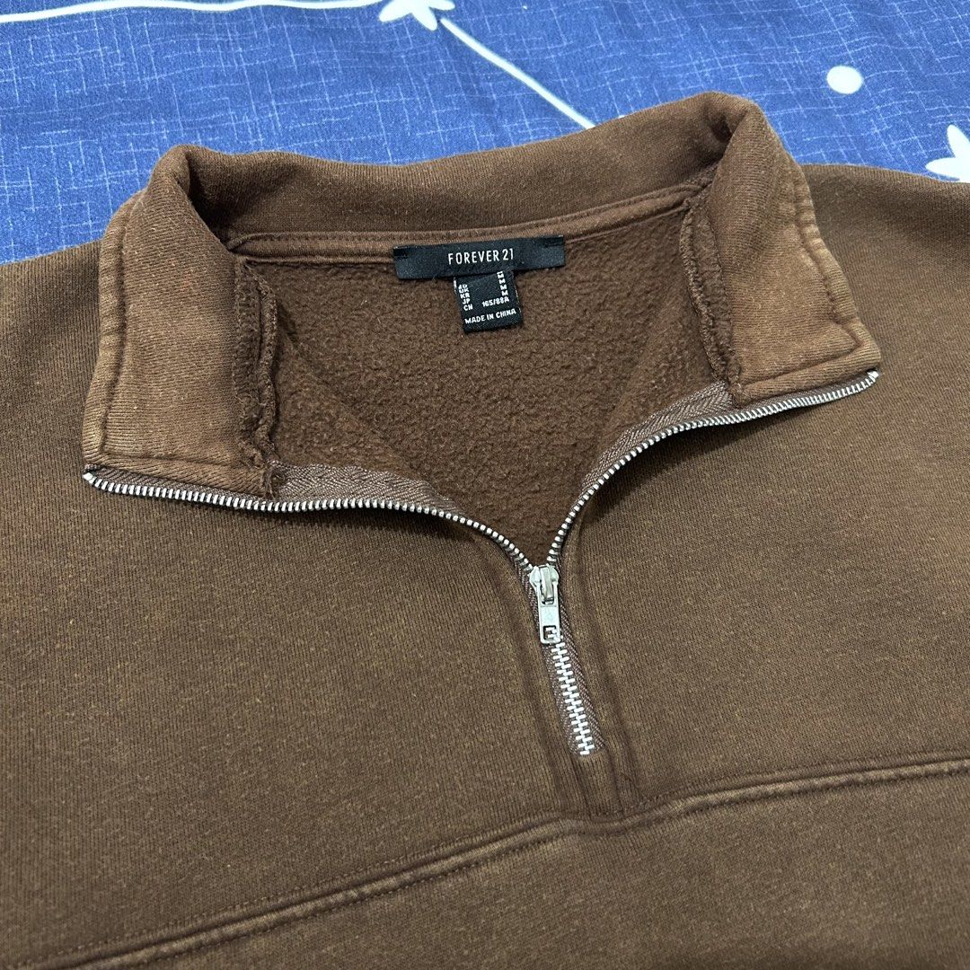 forever 21 brown quarter zip (Category: Coats, Jackets and Outerwear) located in Baguio. Submitted by arte_ni.eli (Listing ID 1460892015, Image 2). Description: size: s-m (m on tag) 10/10 condition.