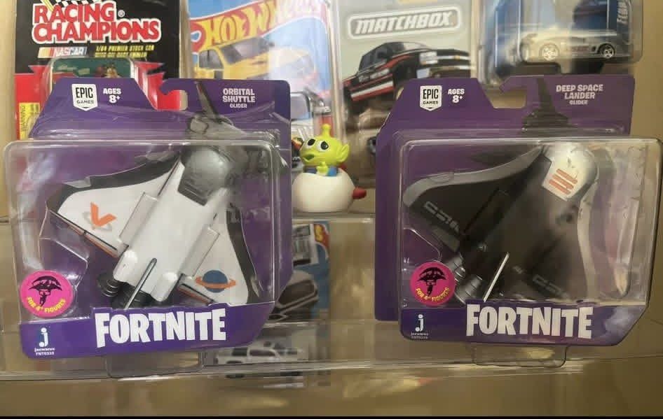 Fortnite Epic Games Orbital Shuttle & Deep Space Lander Gliders (Category: Action & Battle Toys) located in Quezon City. Submitted by ceejay1114 (Listing ID 1460767142, Image 1). Description: - Includes 2 Fortnite Gliders: Orbital Shuttle and Deep Space Lander. - Brand new and still in original packaging. - Recommended for ages 8 and up. - A must-have collectible for any Fortnite enthusiast!.