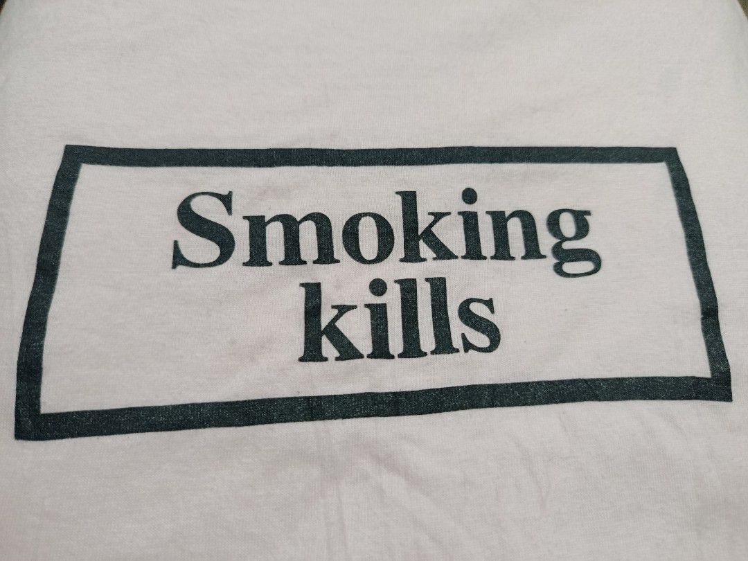 FR2 Smoking Kills Box Logo (Category: Activewear) located in Aliaga. Submitted by thriftkeizieee (Listing ID 1460720051, Image 3). Description: L:27.5 W:23.5 Need wash for minimal dirt stain✅✅ DM ME IF INTERESTED 📩.