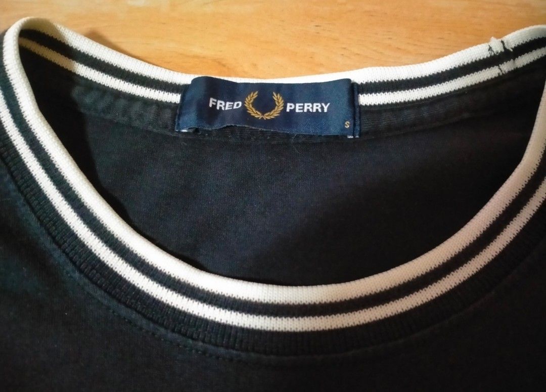 FRED PERRY TSHIRT (Category: Tshirts & Polo Shirts ) located in Cabuyao City. Submitted by Bike_Clothing10 (Listing ID 1460735027, Image 3). Description: READ FIRST.. FOR SALE: FRED PERRY TSHIRT Excellent Condition 9/10 Color Rate Small to M Fit ACTUAL DIMES: 18.5 x 28 inches Legit PRICE: 1K Free Shipping (J&T) PICK UP OR SHIPPING ONLY LOC: Cabuyao Laguna -NO COD/COP- PM FOR INQUIRIES... -Thanks-.