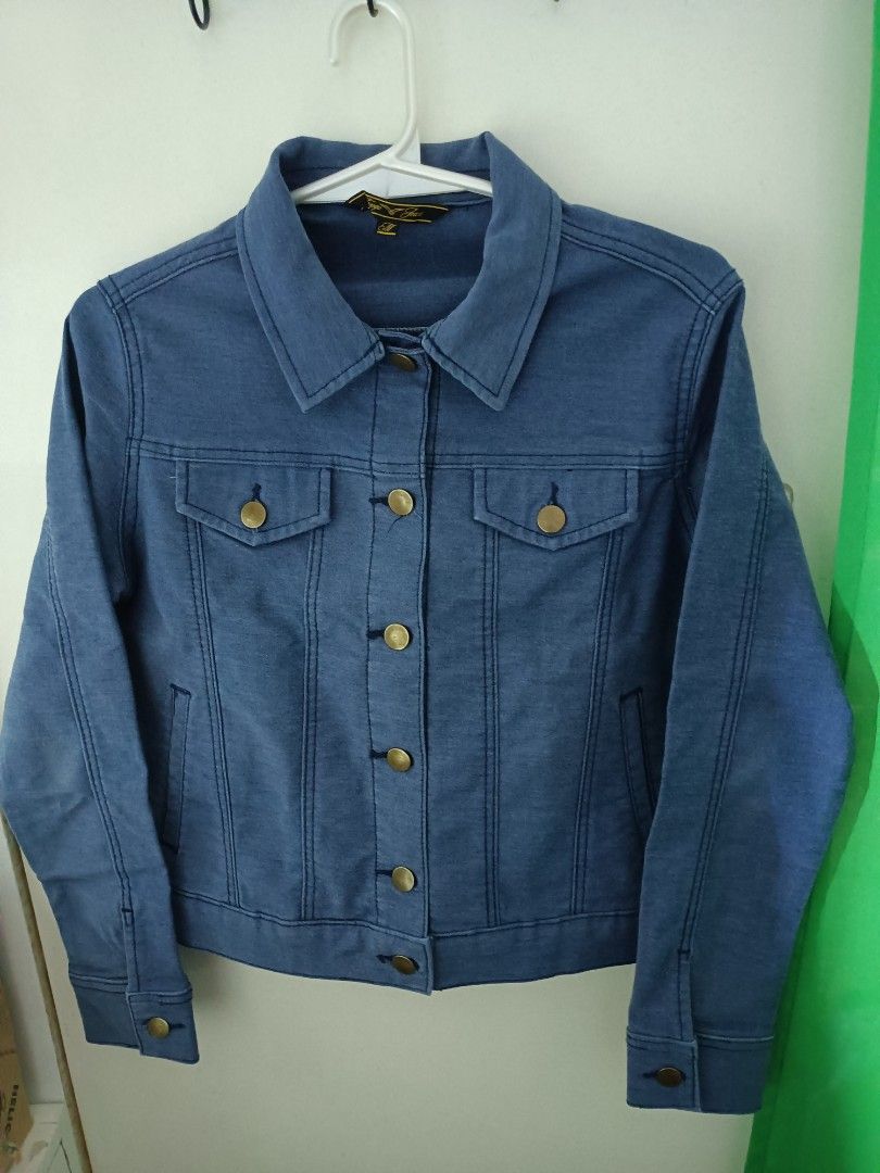FREEGO DENIM JACKET cheapest (Category: Coats, Jackets and Outerwear) located in Manila. Submitted by ilovesupersale (Listing ID 1460760971, Image 1). Description: LIKE NEW FREEGO AUTHENTIC BRANDS GCASH PAYMENTS SCHEDULED PICKUP.