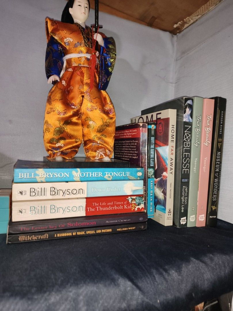 FT/FS (Category: Comics & Manga) located in Mati. Submitted by happygeeknerd (Listing ID 1460812238, Image 3). Description: PM for deals and such. •trading stuff for Monster high, Ever after high, Bratz, and other doll lines •Miss peregrine's book, monster high and ever after high books, sailor moon manga, and other books ISO: Frankie and Drac basic Apple white and Ash basic Bratz Boyz and Mansters.
