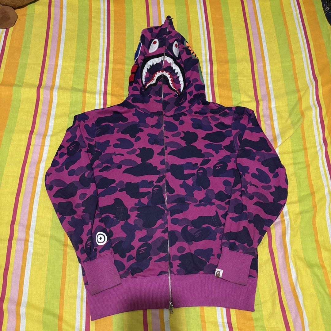 FULL ZIP BATHING APE (Category: Coats, Jackets and Outerwear) located in Manila. Submitted by leithriftshop (Listing ID 1460916311, Image 1). Description: 2ND HAND PRELOVED ISSUE SEE PICTURE ZIPPER SIDE.