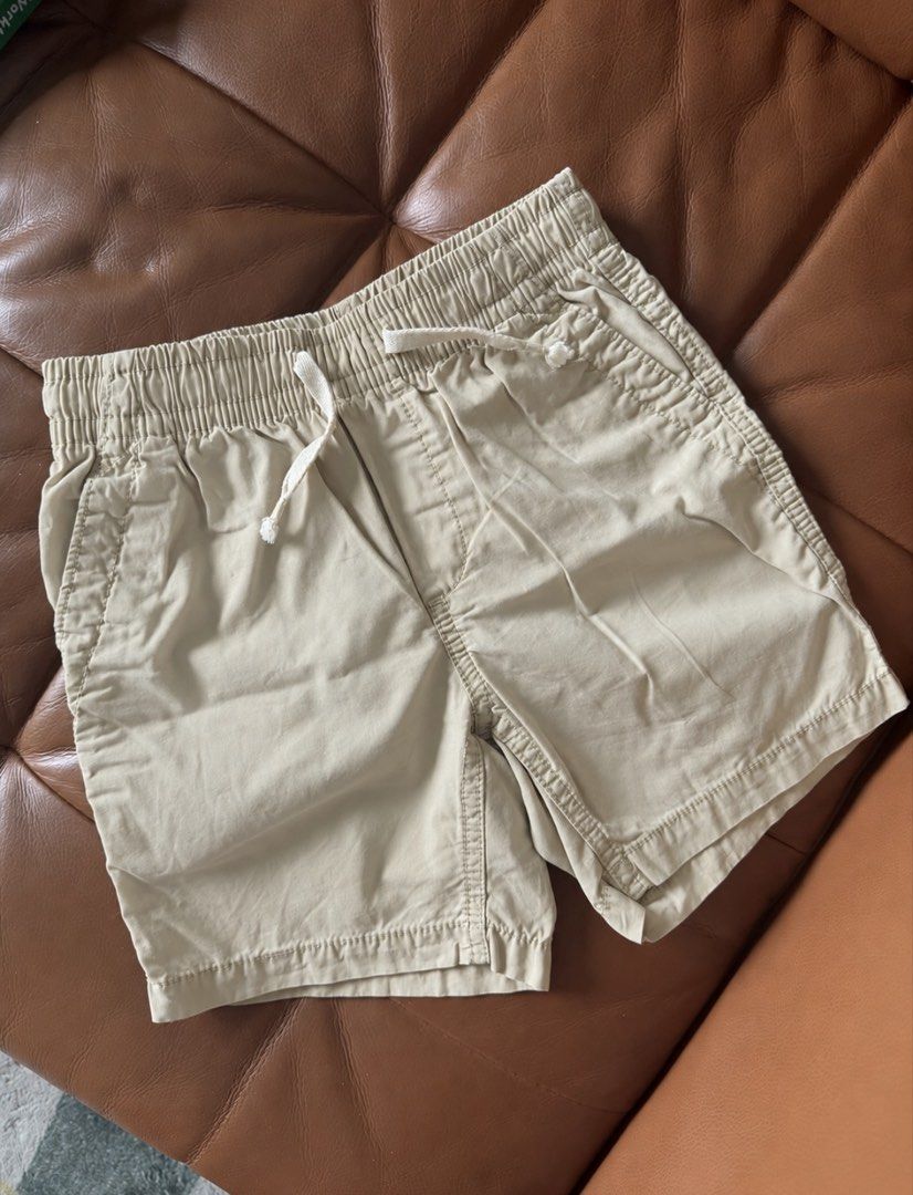 GAP Kids Elastic Waist Drawstring Shorts (Category: Babies & Kids Fashion) located in Pasig City. Submitted by hellolala.94 (Listing ID 1460742618, Image 1). Description: - GAP Kids beige shorts - Size S, fits 5-7yr old - Elastic waistband with drawstring .