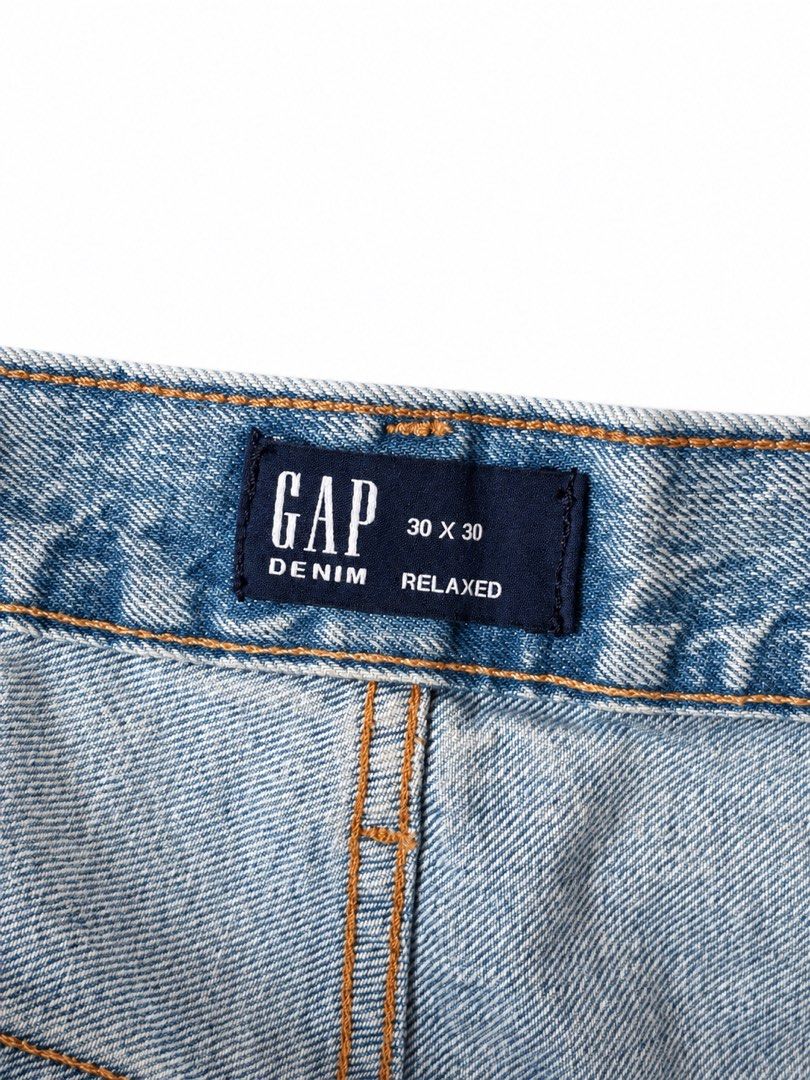 GAP Original Denim Relaxed Fit 30x30 (Category: Jeans) located in Manila. Submitted by 1like_new (Listing ID 1460851134, Image 3). Description: Selling OG GAP Denim Relaxed Fit 30x30👖 Details: Color: Light Washed Bought last Aug 21, 2026 Worn about three times (casual stroll). No signs of wear and tear, good as new. Comes with the bag and product tag from GAP SRP: ₱3,950.00 Selling price: ₱2,500 (Photos taken as is, white background edit only).
