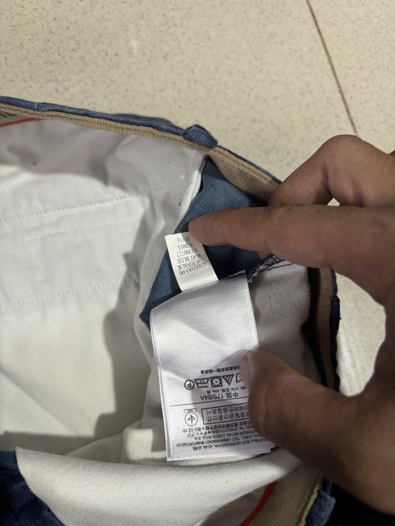 GAP shorts (Category: Shorts) located in Cagayan de Oro. Submitted by thriftcgyph (Listing ID 1460809622, Image 3). Description: GAP ₱550 NO ISSUE COLOE RATE: 9/10 NO SIZE ON TAG L: 20 W: 33.